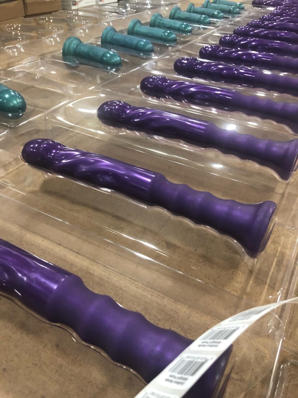 Tantus Echo Handle Amethyst