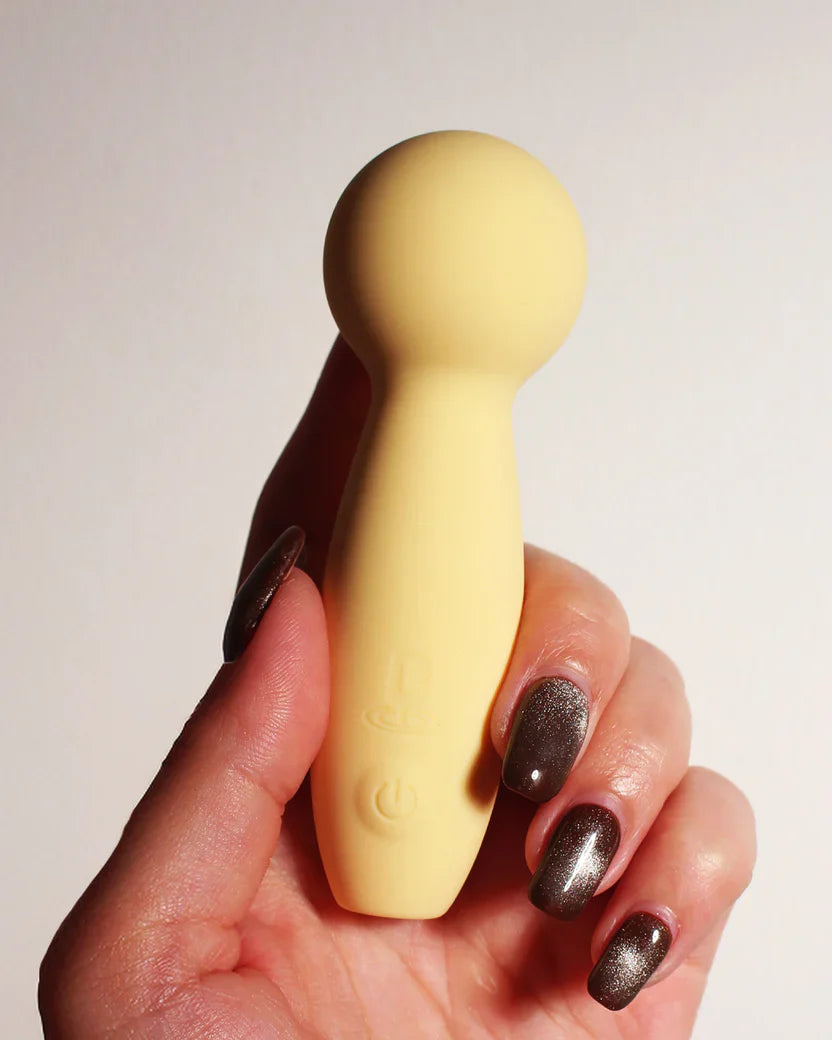 Blenva Bloomi Silicone Mini Wand Vibrator