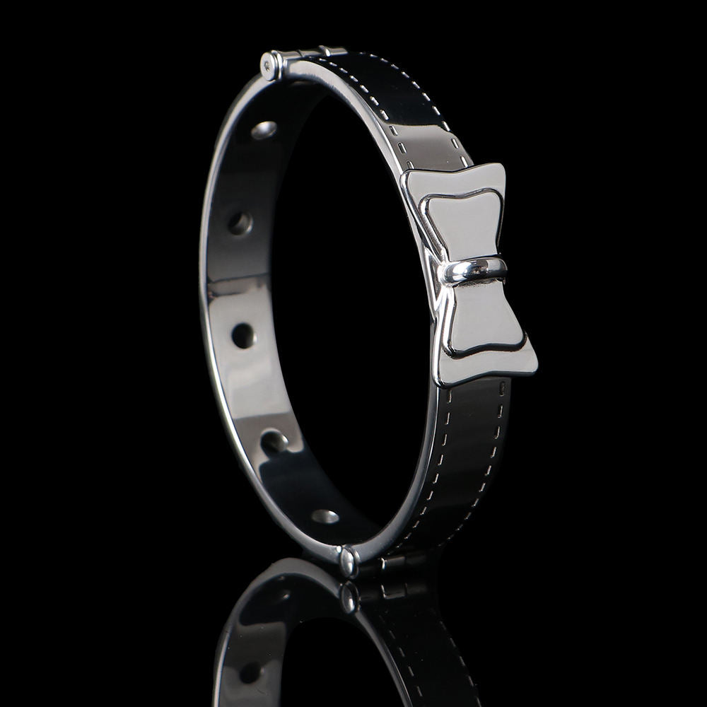 Bound Grace Stainless Steel Silver Bowtie Collar with Lead and Bell [Limited Time Offer]