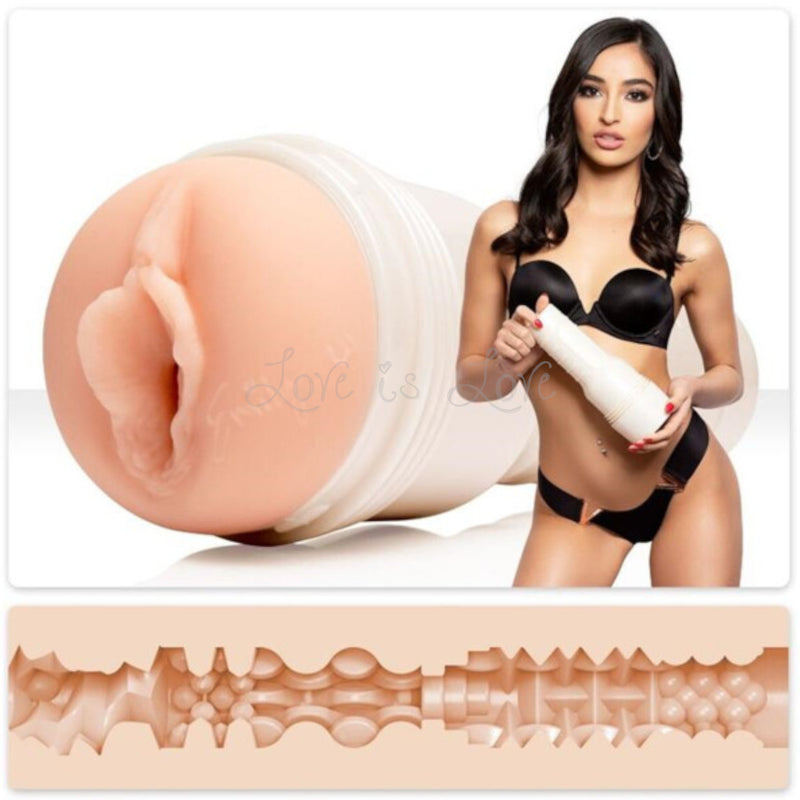 Fleshlight Girl Emily Willis Squirt Vagina (Brand New Packaging)