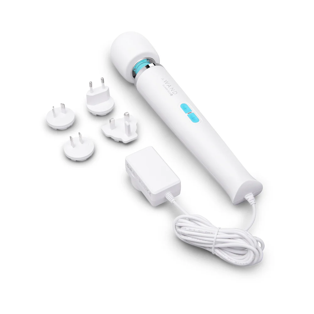 Le Wand Classique Original Plug-In Corded Wand Massager