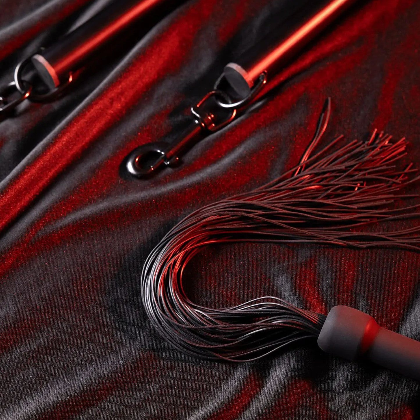 Shots Ouch! Beginners Silicone Whip Black